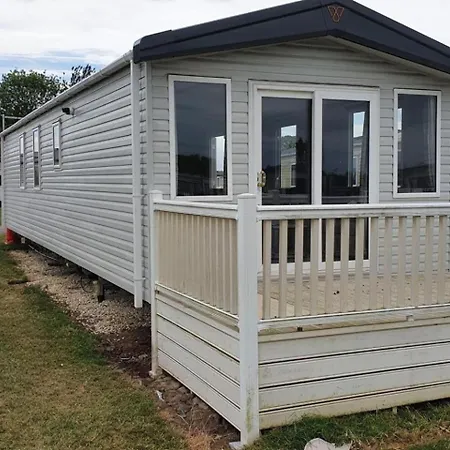 Holiday home Sleeps6-familyfriendly-flamingoland-pool